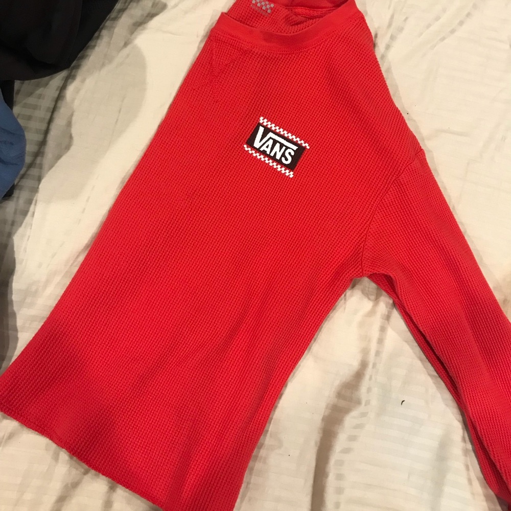Red cropped vans shirt